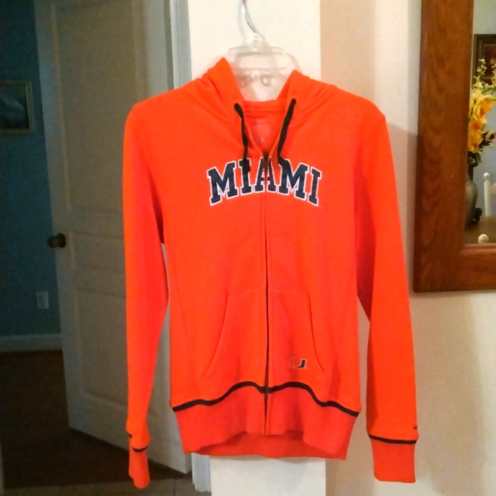 Orange um jacket s